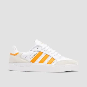 adidas Tyshawn Low Shoes - Ftwr White/Crystal White/Gold Met