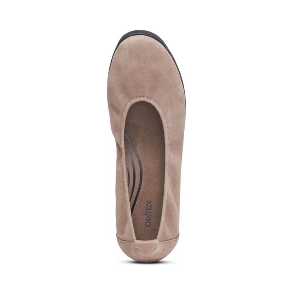 Aetrex Women's Brianna Ballet Flat Taupe