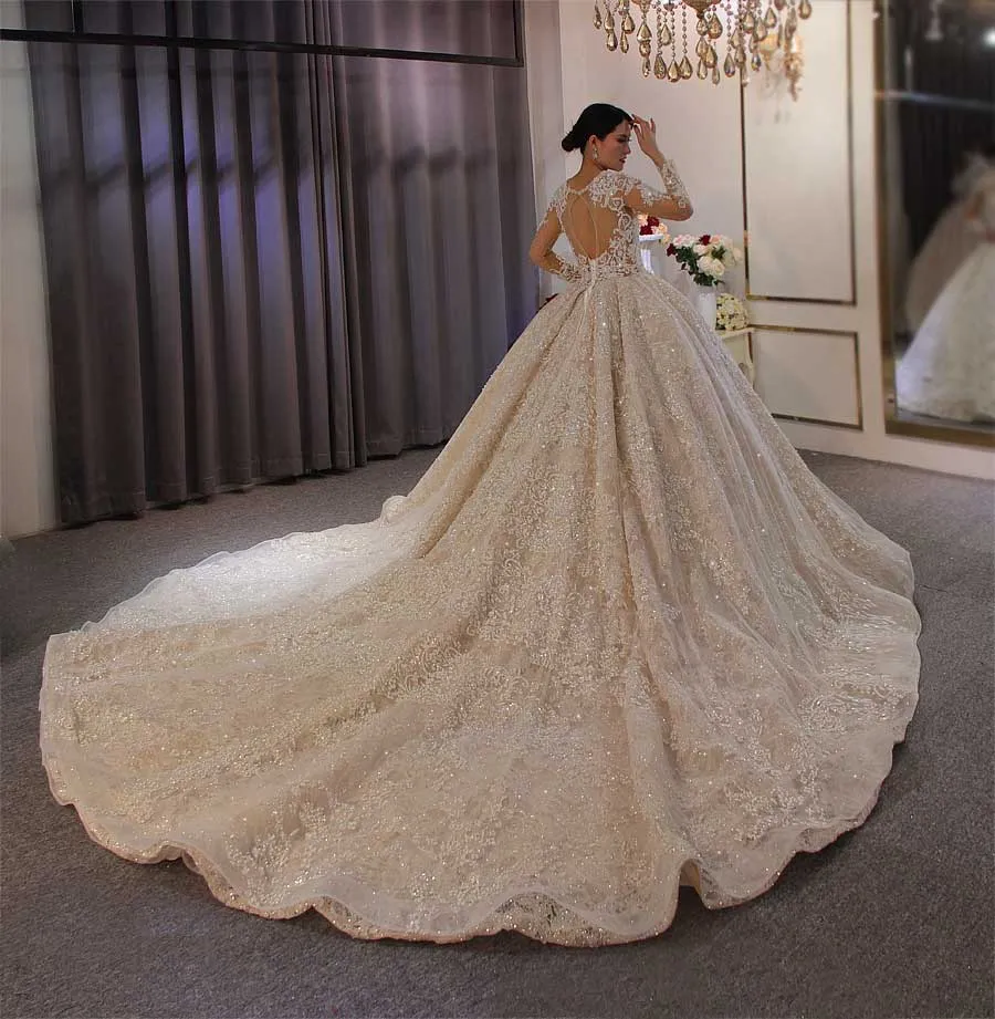 AM587 Haute Couture Pearl Beaded Crystal Beaded Luxury Backless Long Sleeve Ball Gown Wedding Dress