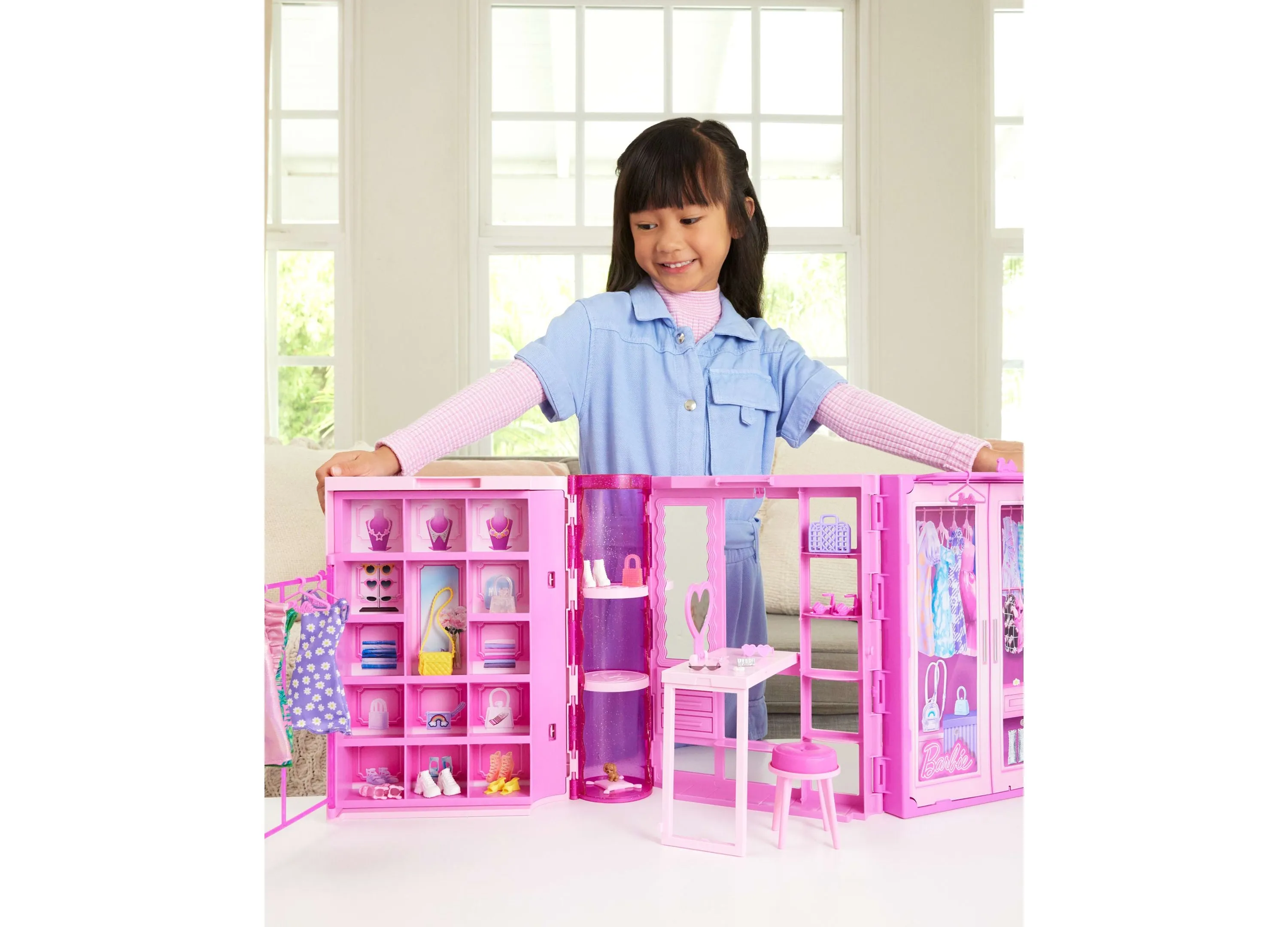 Barbie Dream Closet Toy Playset with Fashion Doll, Clothes, Accessories, 3-ft-Wide with 25  Pieces