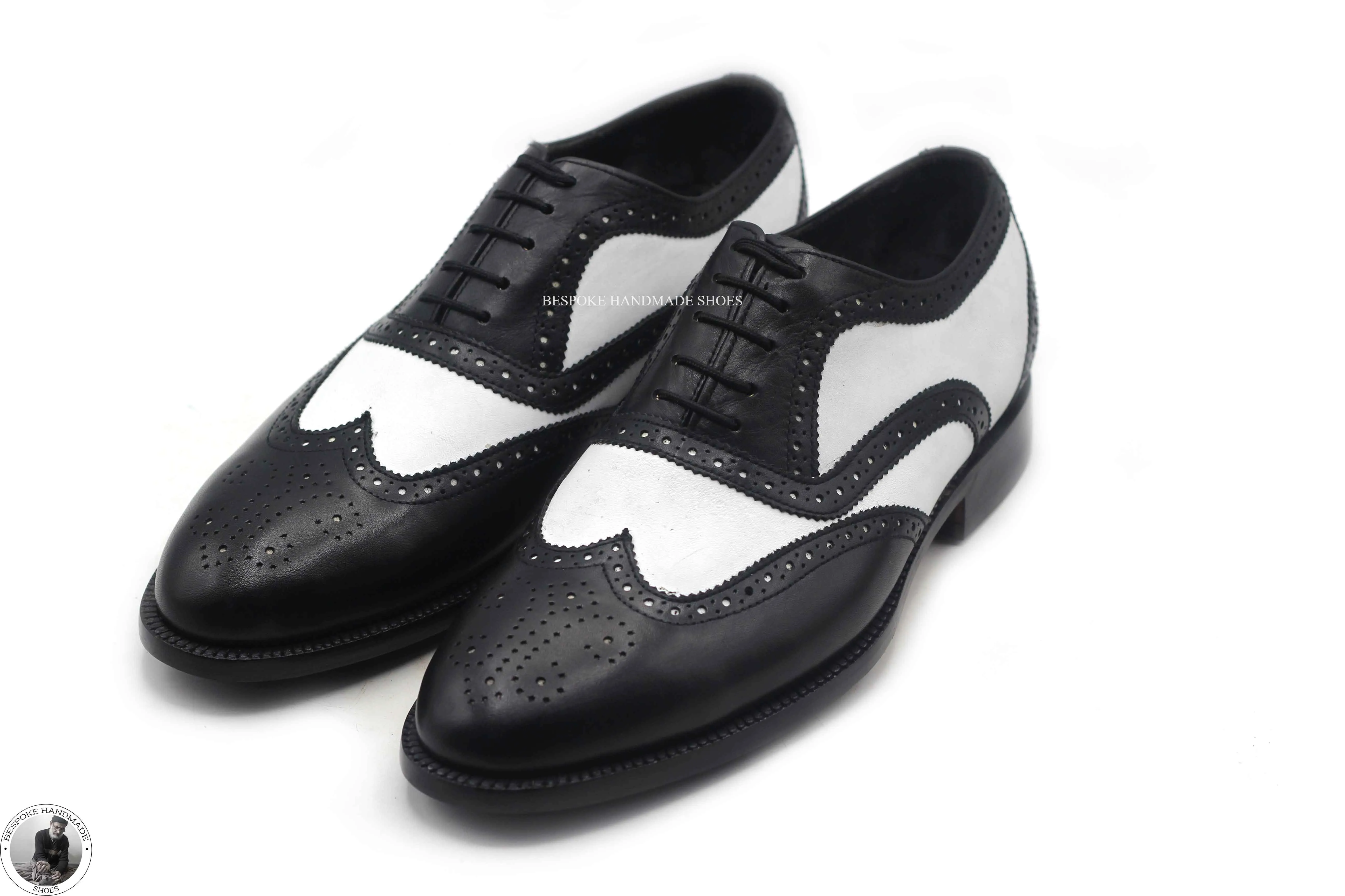 Bespoke Men's Handmade Black And White Leather Oxford Wingtip Brogue Lace Up Dress Men's Shoes