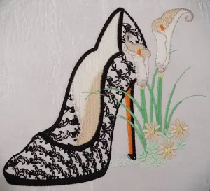 Elegant Lace Shoe