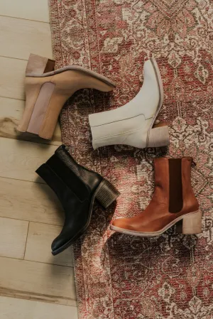 Free People: Essential Chelsea Boots