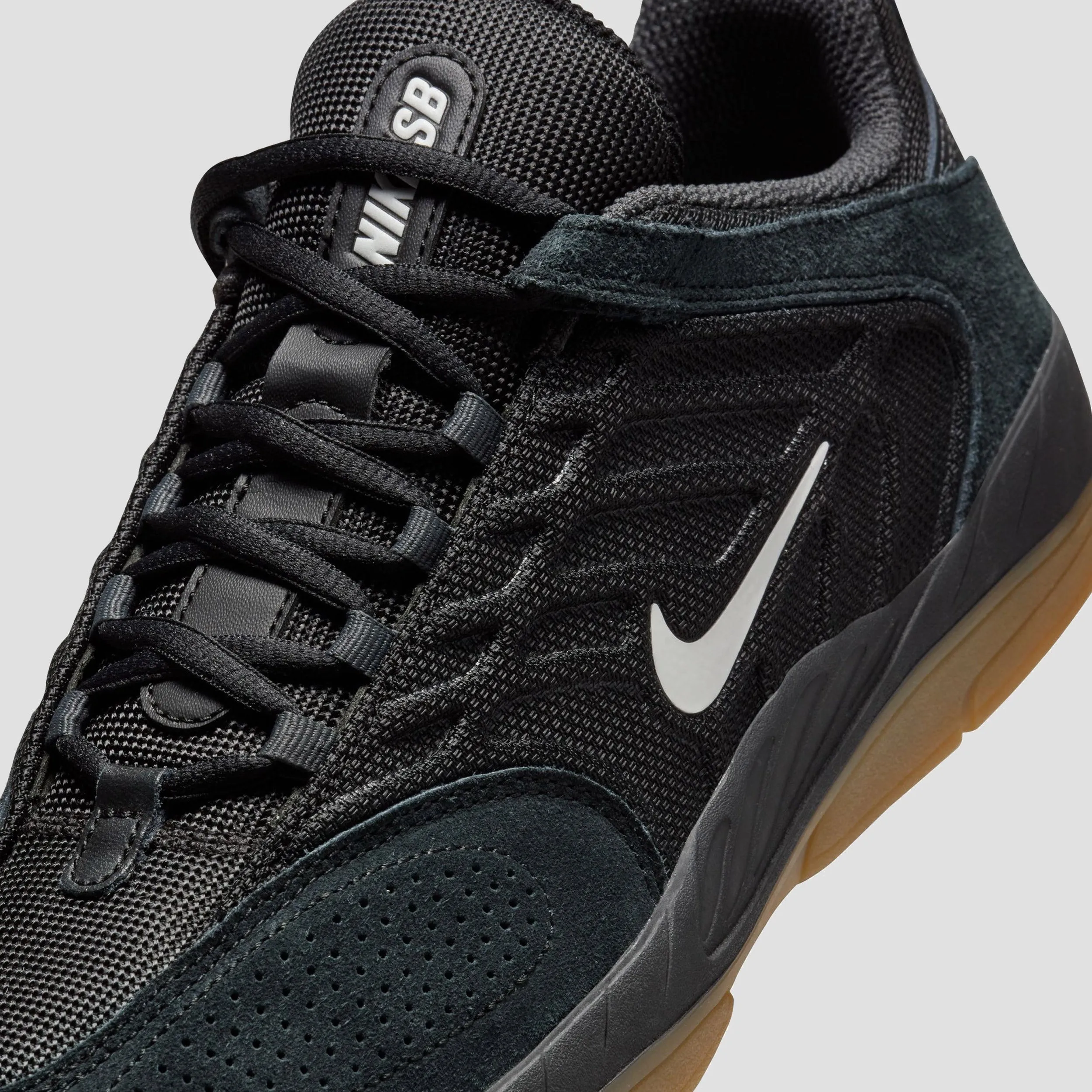 Nike SB Vertebrae Skate Shoes Black / Summit White - Anthracite - Black