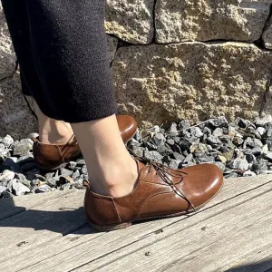 Round Toe Derby Shoes For Women Horse Leather Lace Up Oxfords in Black/Coffee