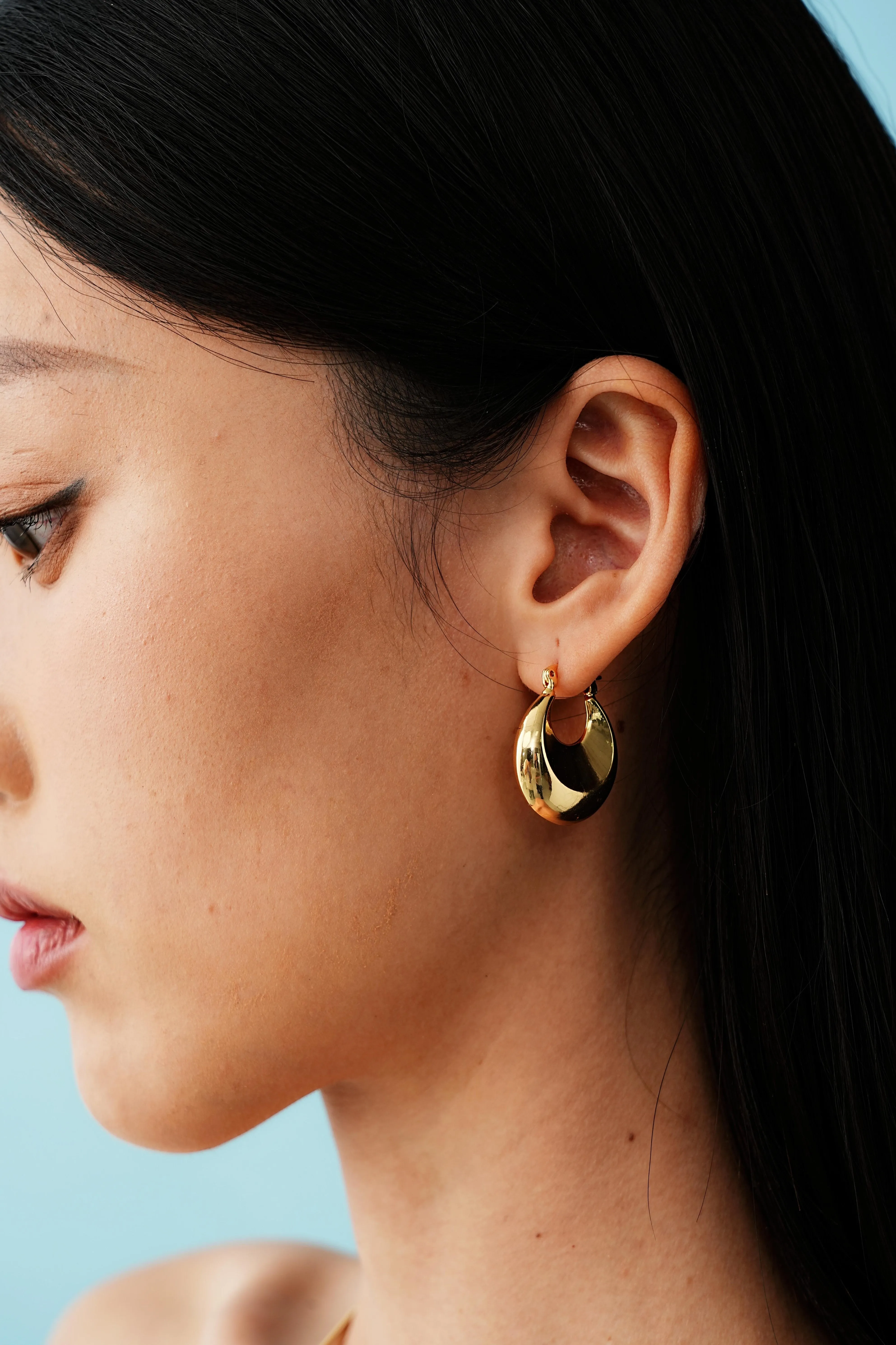 Tess Hoop Earrings